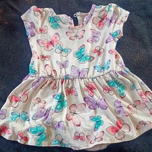 6-9mos girl dress very soft nwot